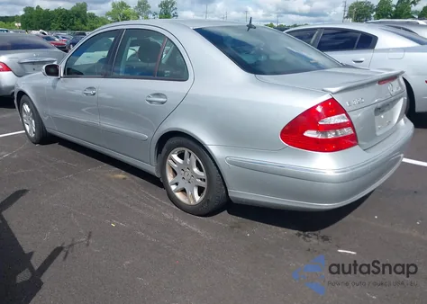 2003 Mercedes-Benz E 320 из США, поврежденный, VIN WDBUF65J13A245083
